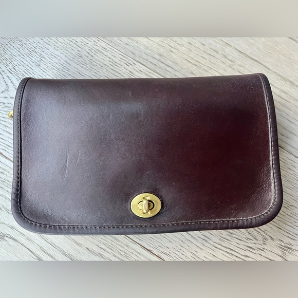 Vintage Coach Burgundy pocket purse - Picture 1 of 7